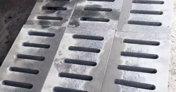 白山 芝麻灰石材沟盖板