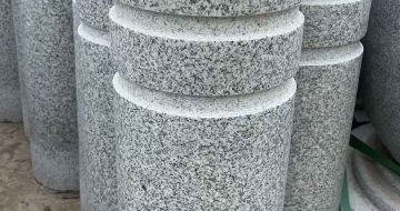 白山 芝麻白花岗岩挡车柱、隔离柱多少钱