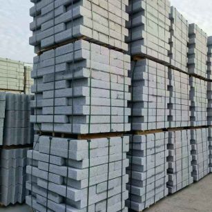 白山 路沿石（路侧石），颜色一致，尺寸标准