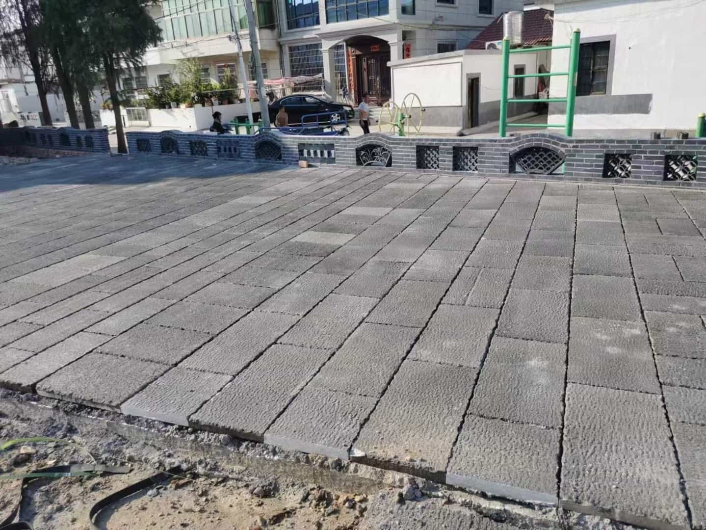 白山仿古石铺装效果