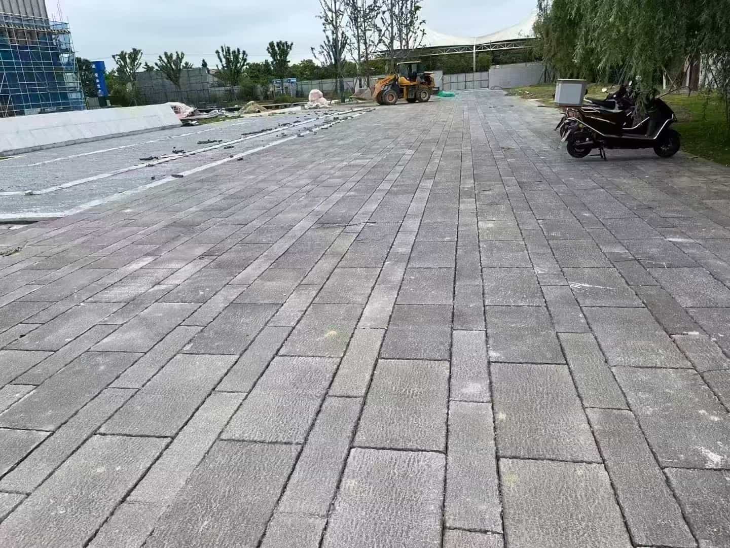 白山仿古石铺装效果