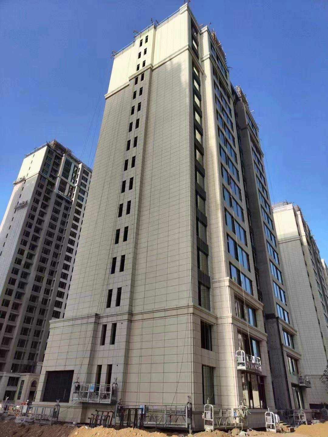 白山黄金麻高端小区，外墙干挂
