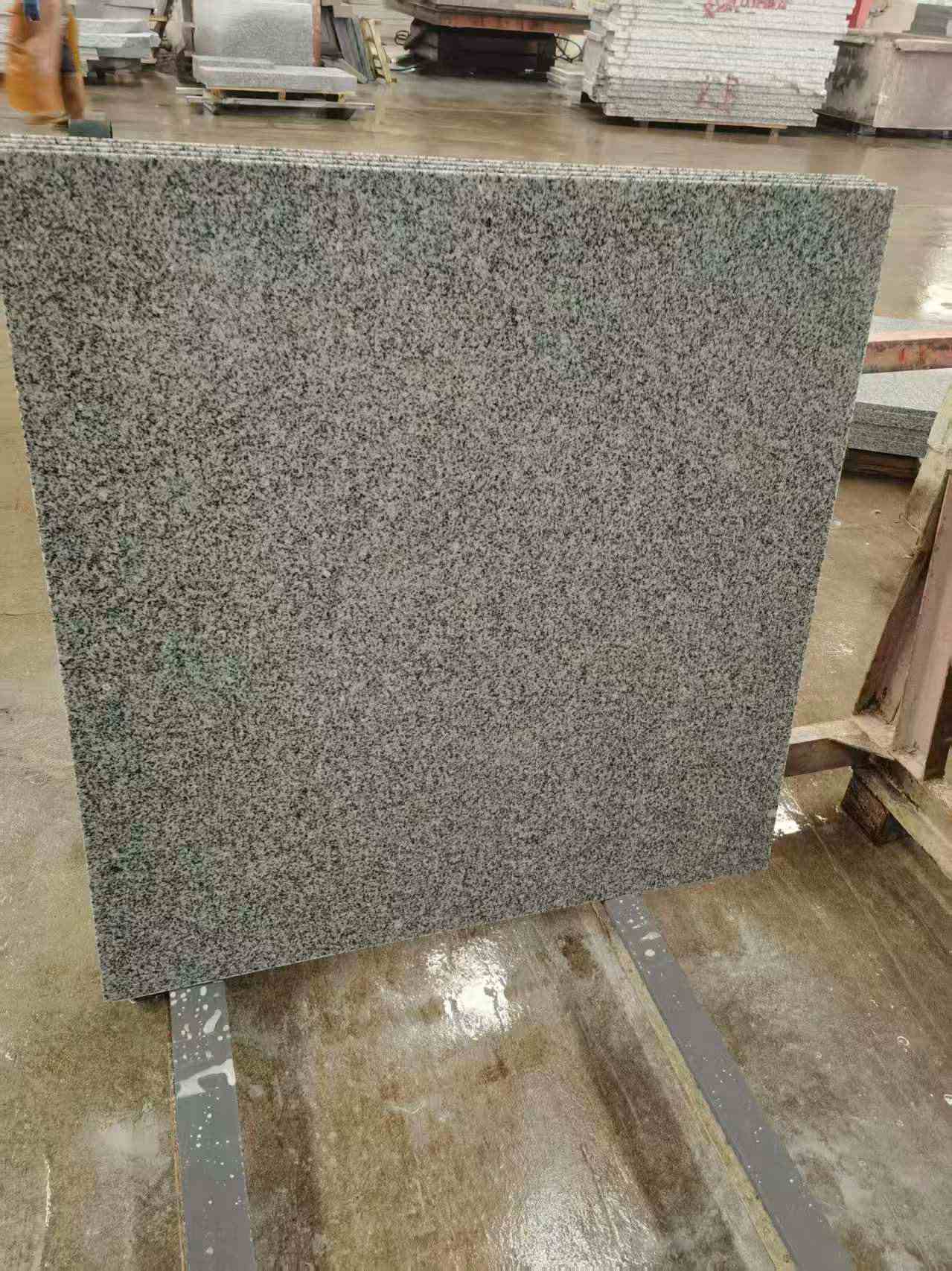 白山 芝麻白光面900*900，高地铁标准